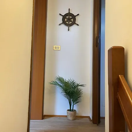 Anna Apartment *